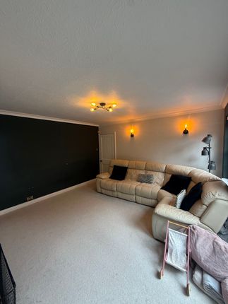 10, Albury Drive, Pinner photo 3