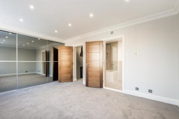 Terraced house to rent in Harley Road, Belsize Park