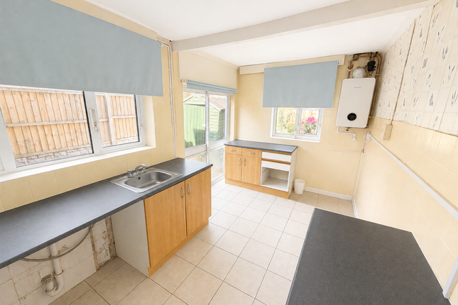 19, Pearson Avenue, Coventry photo 3
