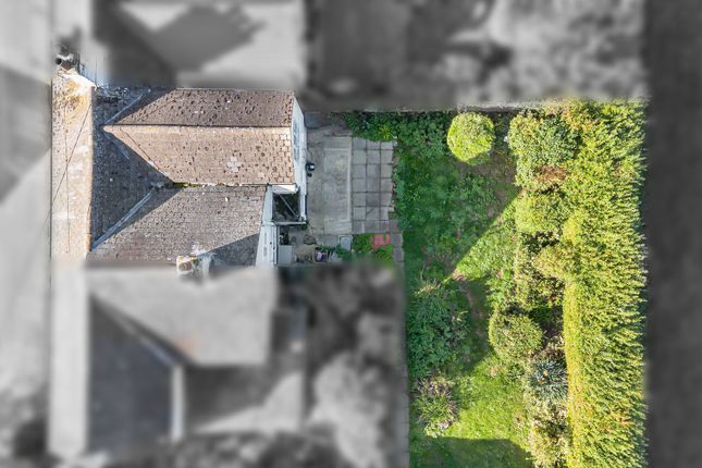 2 The Cottages, Huntingdon photo 4