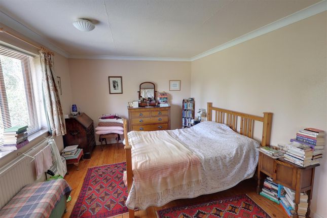 41, Culver Street, Newent photo 3