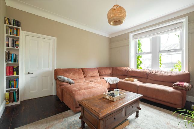 140, Cowlersley Lane, Huddersfield photo 5