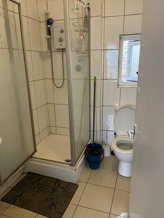 Carlyle Villa, Trinder Road, London photo 4