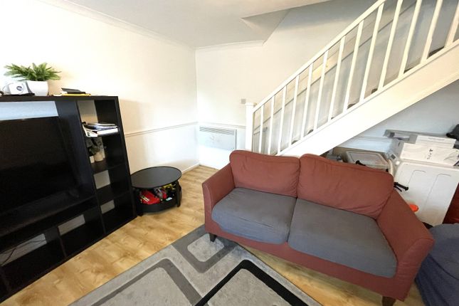 27, Rolvenden Grove, Milton Keynes photo 4