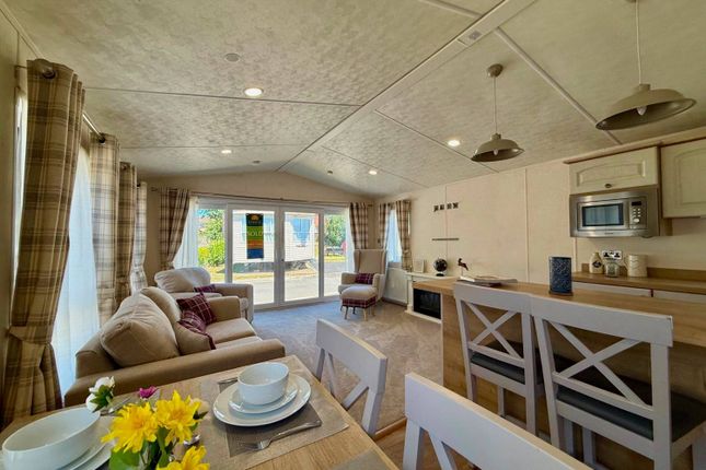 5, Fairway Holiday park, Sandown photo 4