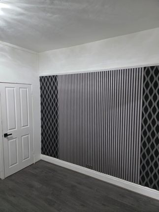31 Broadfield Road, Stockport photo 3