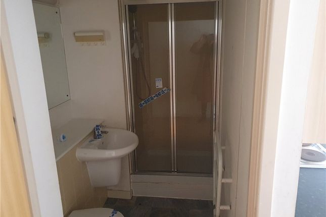 Flat 55, The Round House,, Gunwharf Quays, Hampshire photo 4