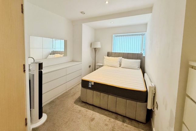 Flat 43 K2, 125, Albion Street, West Yorkshire photo 4