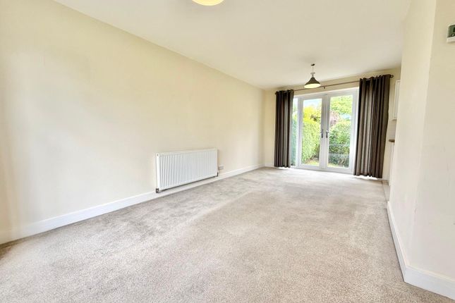 2, Bedford Gardens, West Yorkshire photo 5