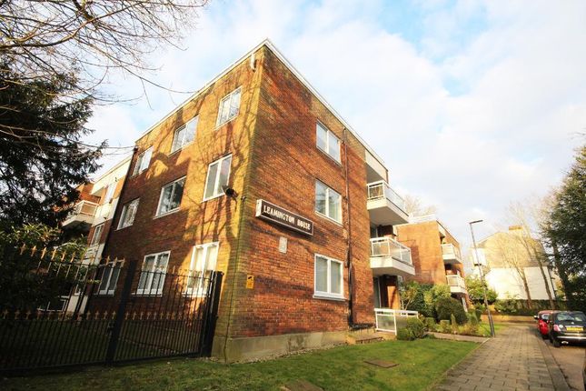 Thumbnail Flat for sale in Leamington House, Edgware, Middlesex