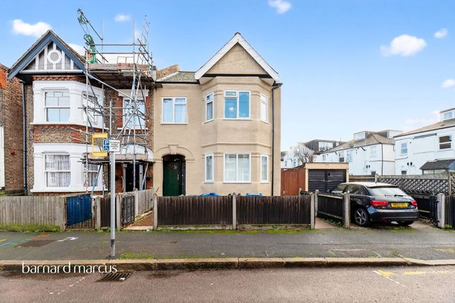 2-bed flat on 2a, East Gardens, London, £300,000