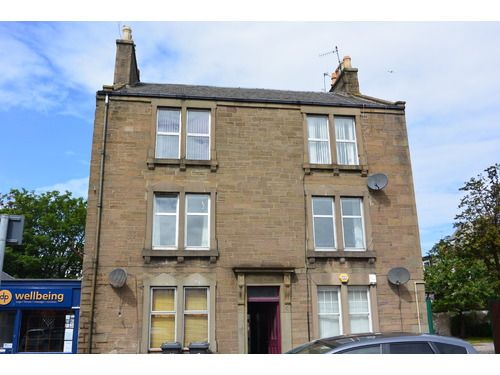 Thumbnail Flat to rent in Lawrence Street, Broughty Ferry