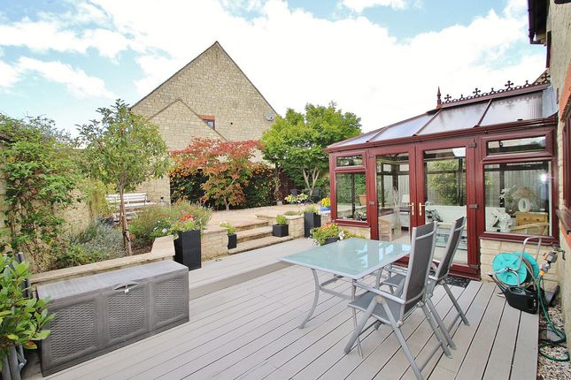 106, Ralegh Crescent, Witney photo 3