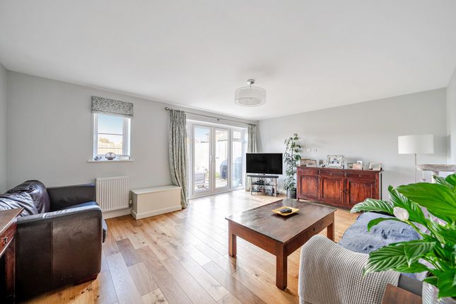2, Corden Place, Pulborough photo 4