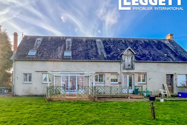 Villa for sale in Sourdeval, Manche, Normandie
