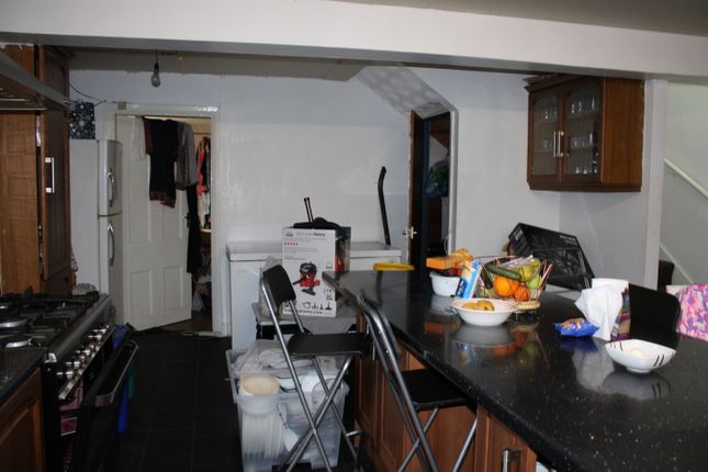 End terrace house for sale in Farcliffe Place, Bradford
