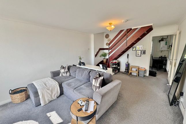 43, Weyhill Close, Portchester photo 4