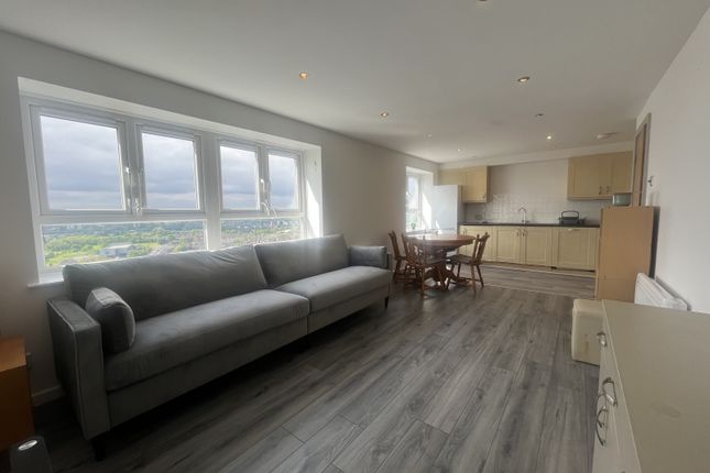 1404 City View, Highclere Avenue, Salford photo 3