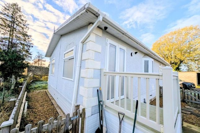2-bed caravan on Stourport Road, Bromyard, £39,995