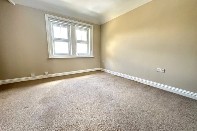 Flat for sale in Pevensey, Beacon Hill Road, Beacon Hill, Surrey