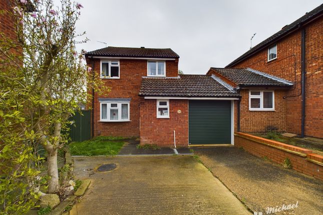 Thumbnail Link-detached house for sale in Sewell Close, Aylesbury, Buckinghamshire