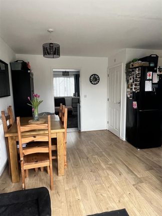 10, Walters Close, Hayle photo 4