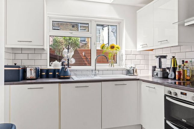 58, Hamilton Road, Twickenham photo 4