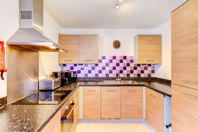 Flat 6, Aspen Court,, Freer Crescent, Buckinghamshire photo 4
