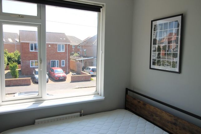 Bed 3.Jpg