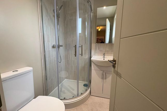 Room 6 1 Rawdon Road, Maidstone photo 4