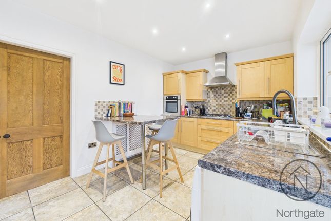 2 Middridge Road, Ferryhill photo 4