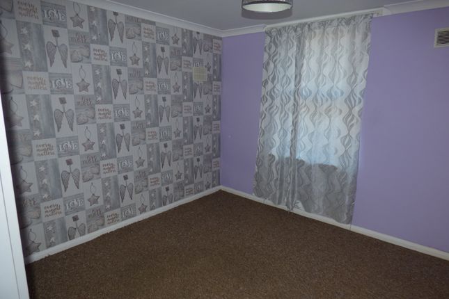 67, Reginald Street, Luton photo 4