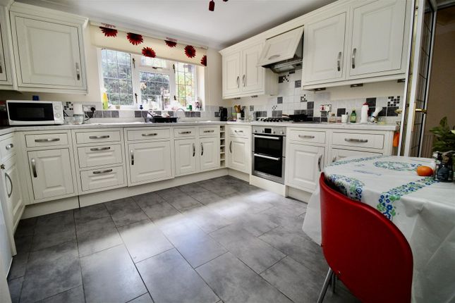 11, Castle Hills Drive, Birmingham photo 4