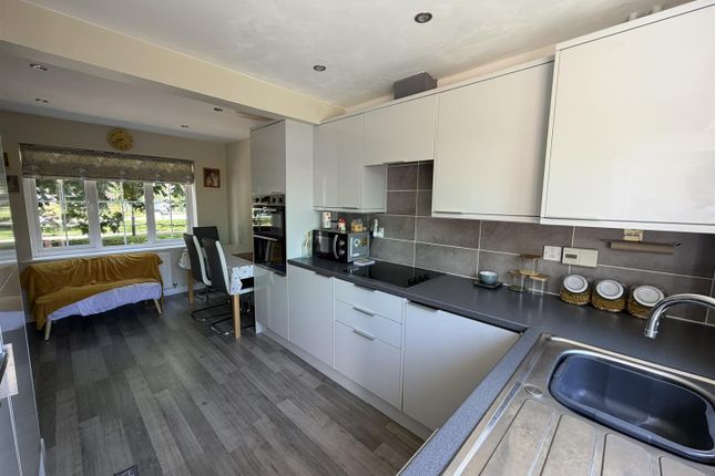 3, Timken Way, Daventry photo 2