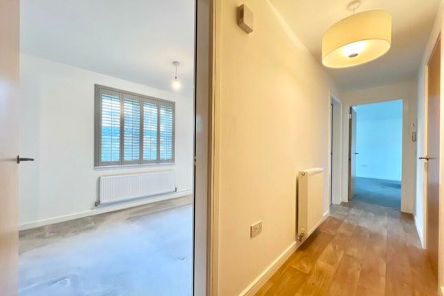 Flat for sale in Redwood Drive, Denny