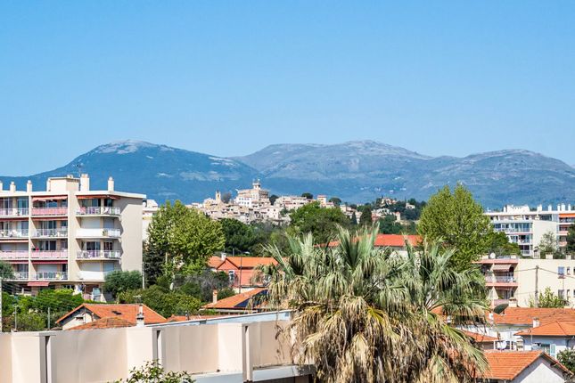 Thumbnail Apartment for sale in Cagnes Sur Mer, Antibes Area, French Riviera