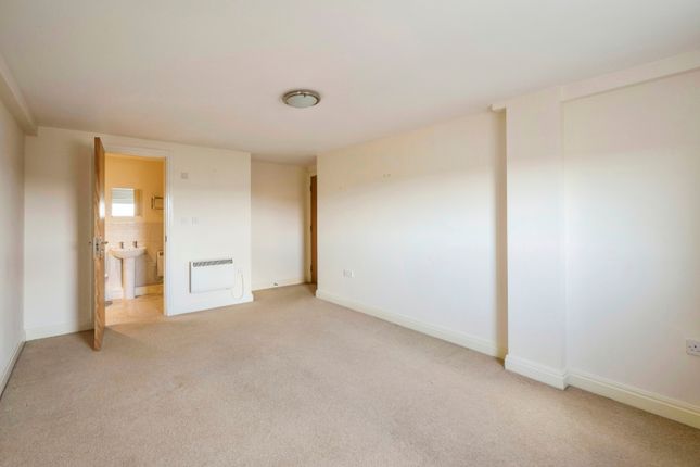 Flat for sale in Kentmere Drive, Doncaster, South Yorkshire
