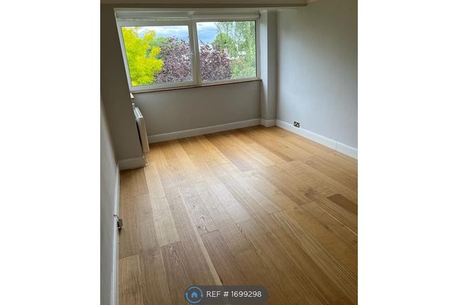 Aston Court, Broomhill Road, Woodford Green photo 2