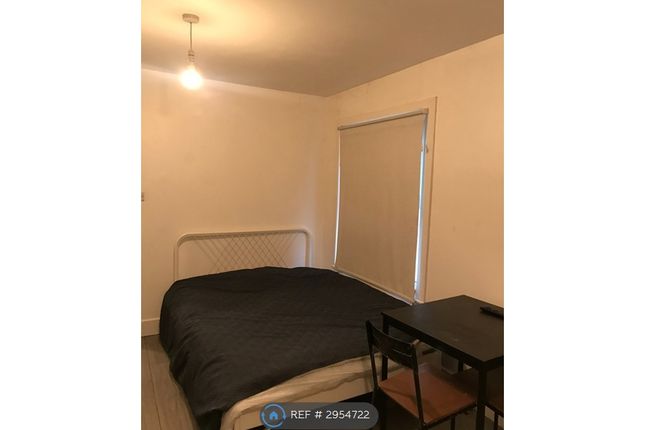 Flat, The Vale, London photo 3