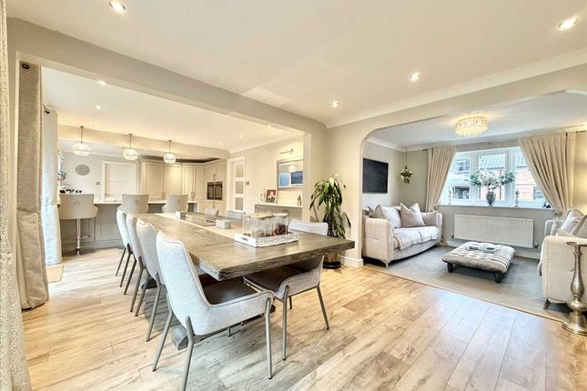7, Manor House Drive, Nottingham photo 2