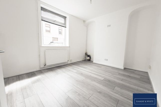 36, Yew Street, Merthyr Tydfil photo 4