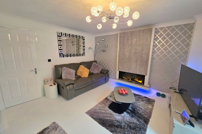 20 Groeswen Park, Port Talbot photo 3