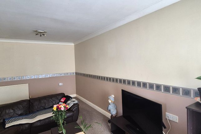 15, Heron Way, SPALDING photo 2
