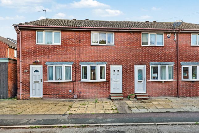 2-bed terraced on Victoria Street West, Chesterfield, £150,000