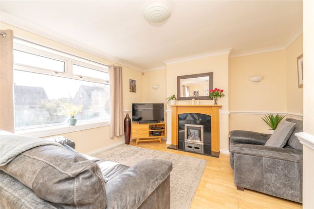 32, Stoneybank Grove, East Lothian photo 2