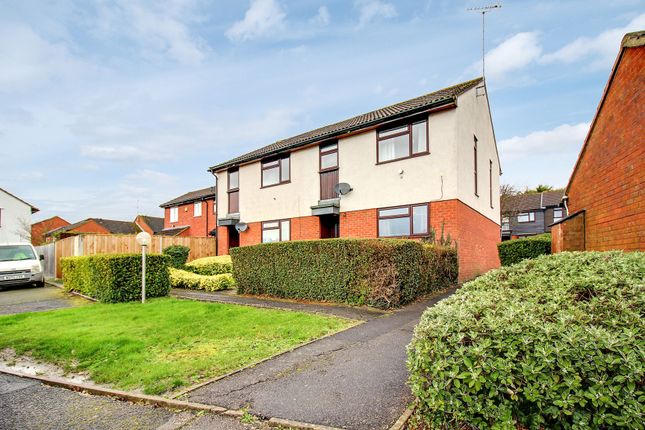 Thumbnail Terraced house to rent in Fleetham Gardens, Lower Earley, Reading