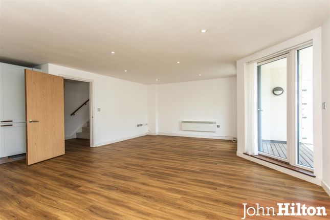 Flat 49, Avalon, West Street, Brighton photo 3