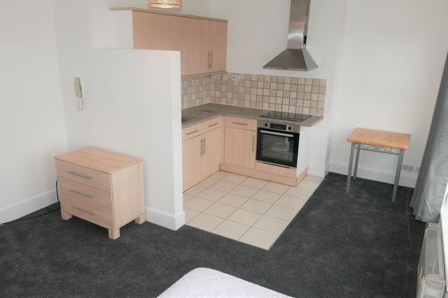 Flat 6, 2A, Sandhurst Road, London photo 2