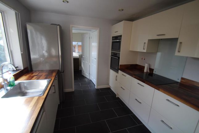 19, Ripley Road, Swindon photo 5