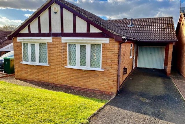 Thumbnail Bungalow for sale in Willow Heights, Cradley Heath